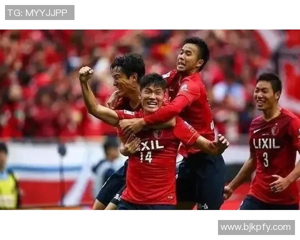 鹿岛鹿角迎战湘南比马全力争胜展现球队实力与斗志